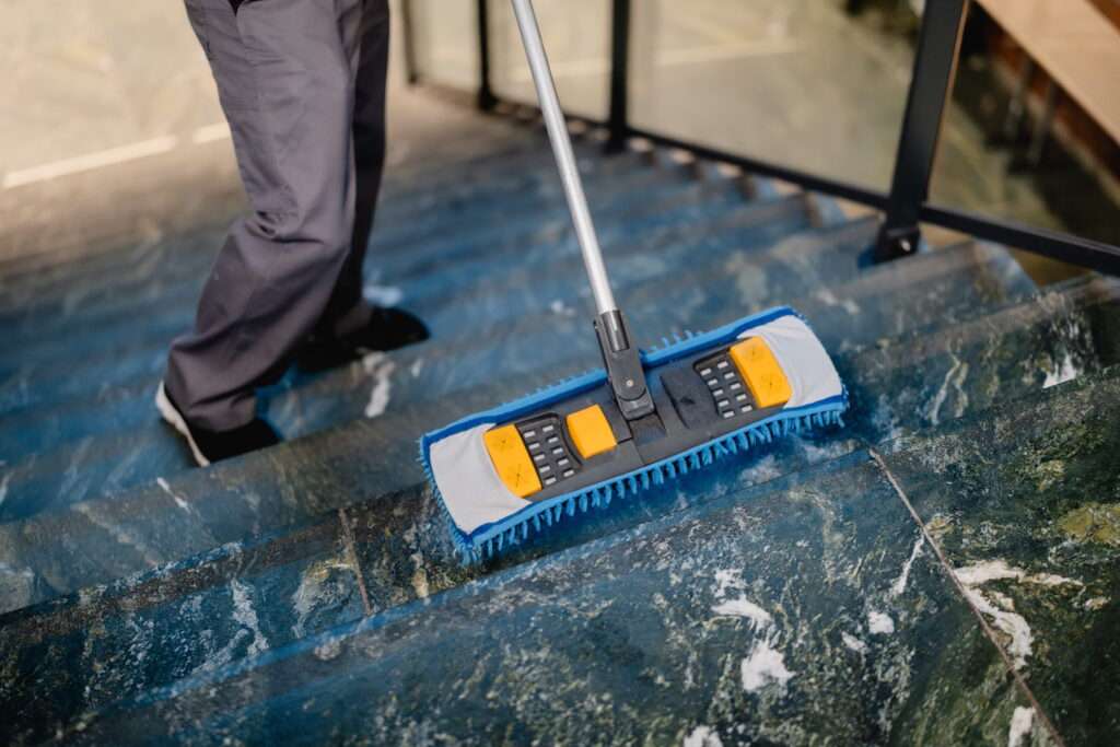 Team Cleaning Gebäudereinigung GmbH